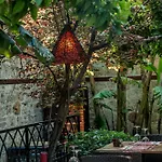 Hotel Tuvana
