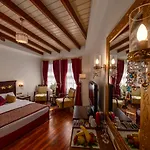 Tuvana 4*