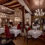 Tuvana Hotel 4*