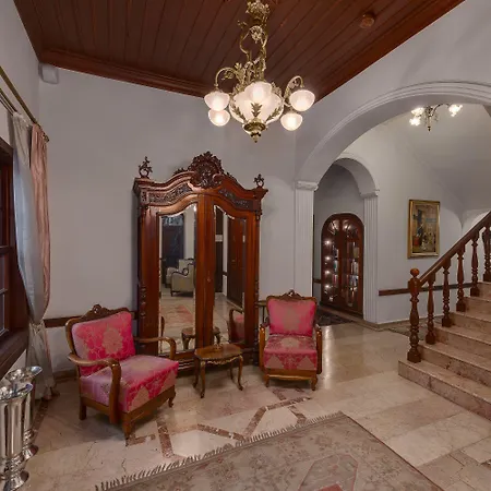 Hotel Tuvana 4*