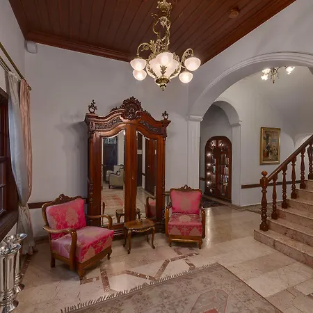 Hotel Tuvana 4*