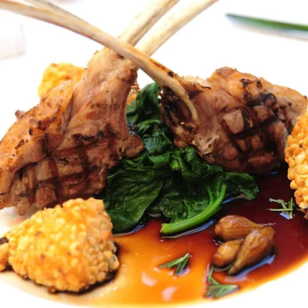 ホテル ツバナ 4*