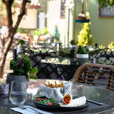 Tuvana 4*