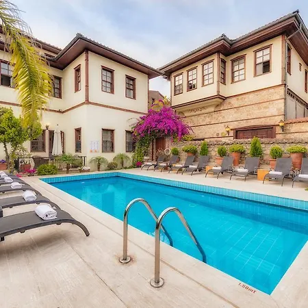 Hotel Tuvana