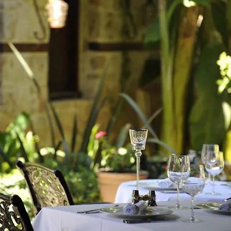 Hotel Tuvana