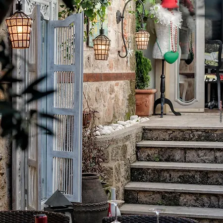 Hotel Tuvana