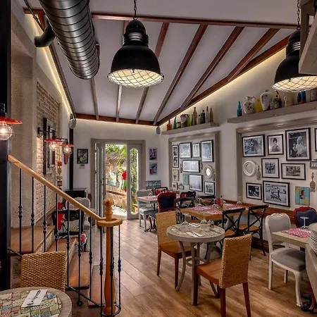 Hotel Tuvana